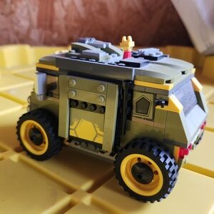 Lego Green and Yellow Adventure Vehicle Teenage Ninja Turtles